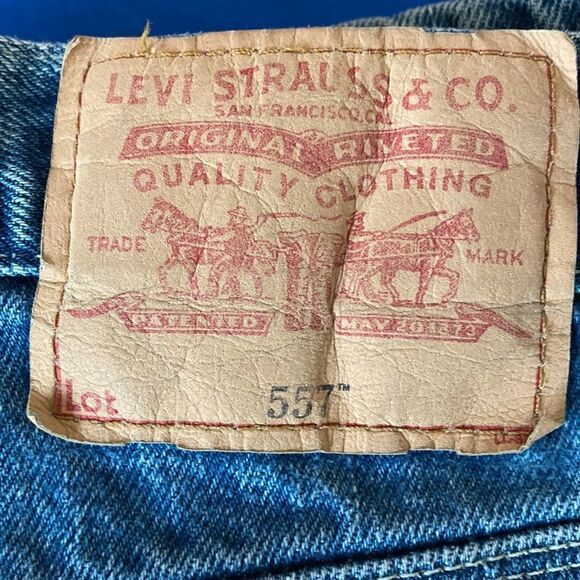 Levi’s Men’s 557 Relaxed Boot Fit Jeans Size 40x30 - Picture 7 of 9